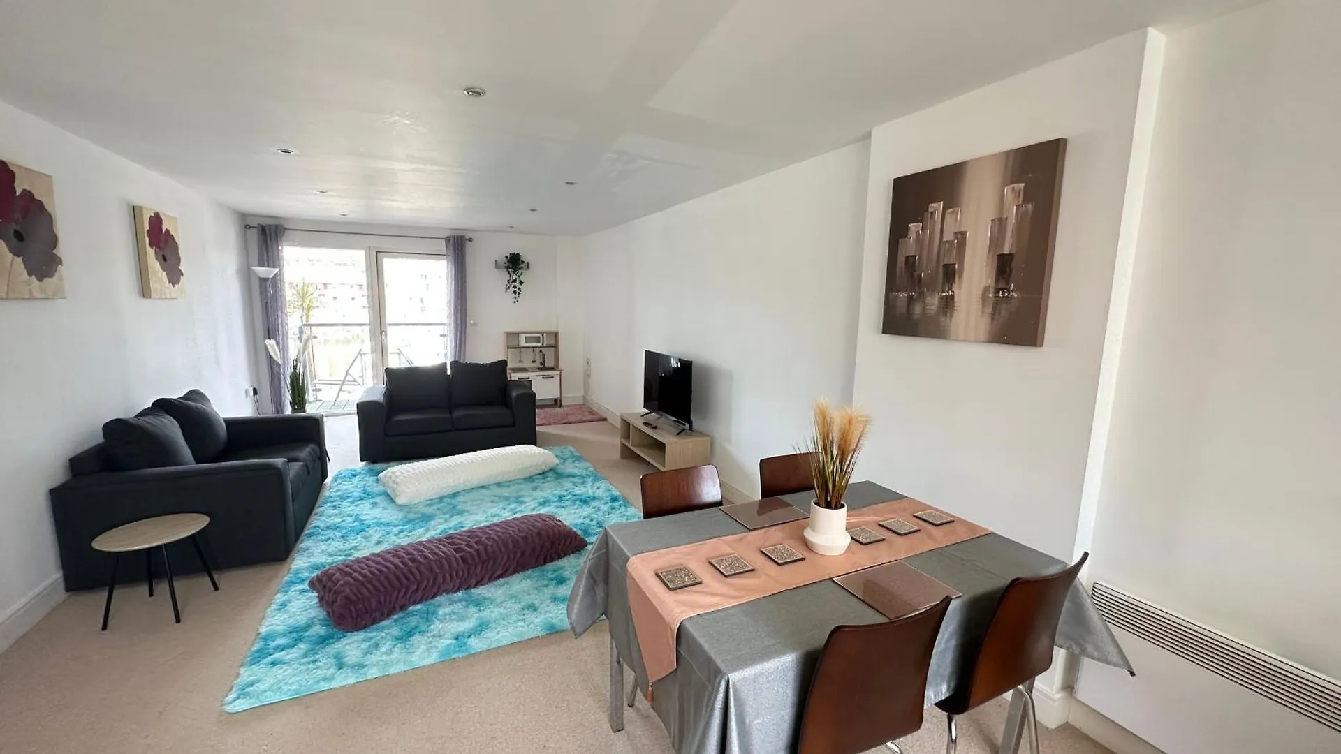 Water Front Apt Walk To The Beach & City Centre Swansea